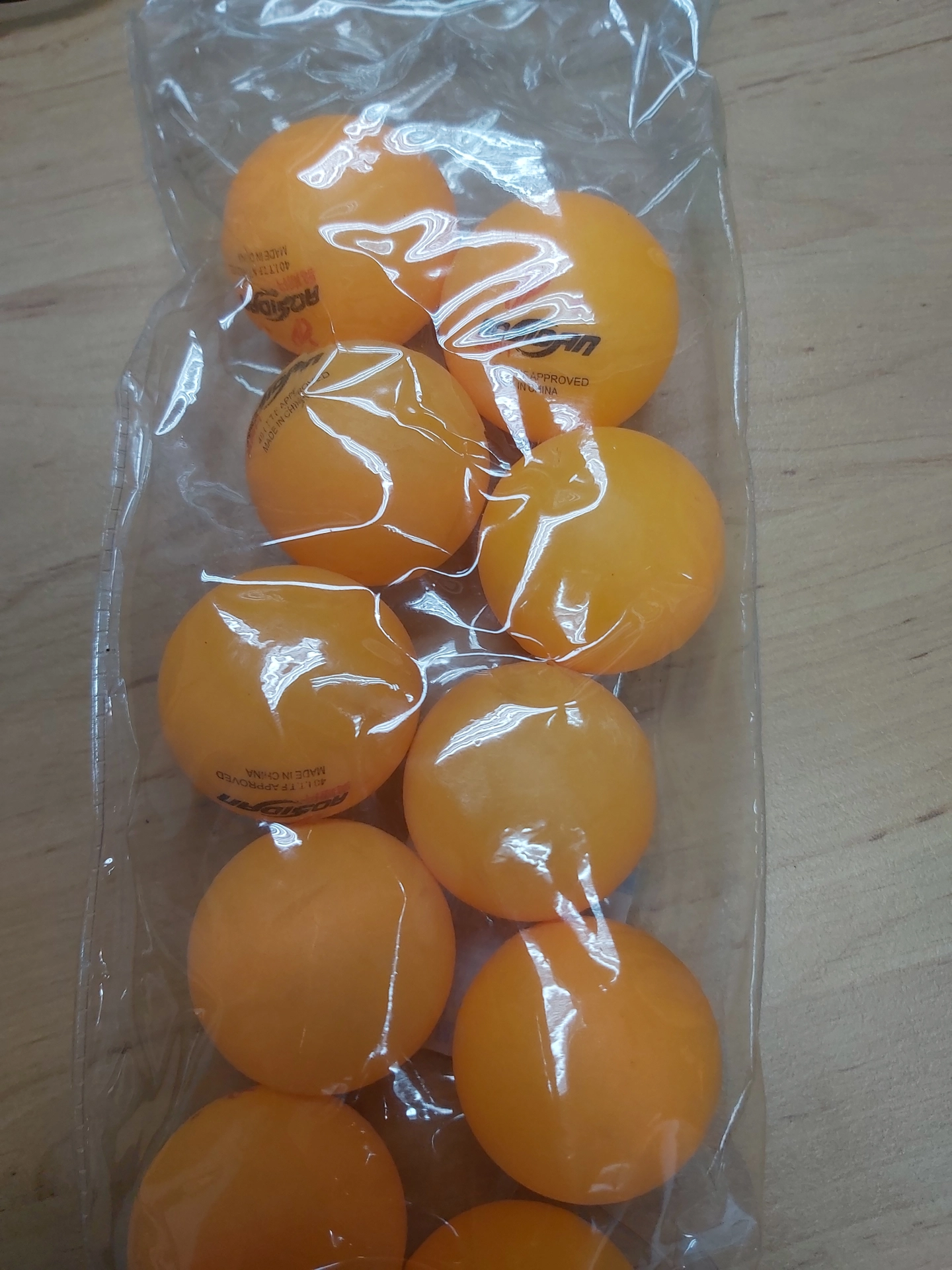 乒乓球 (Ping-Pong Ball)