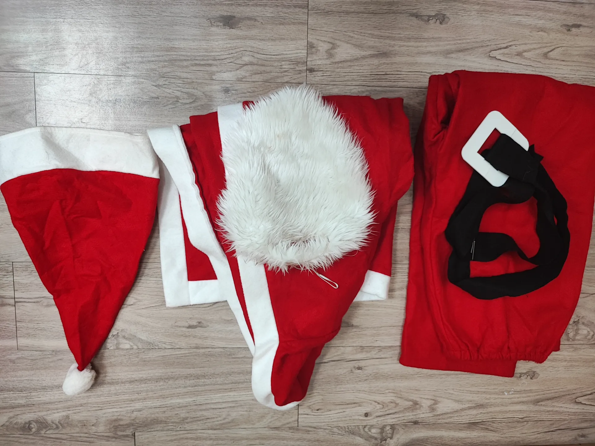 聖誕老人依 (Santa Clothes)