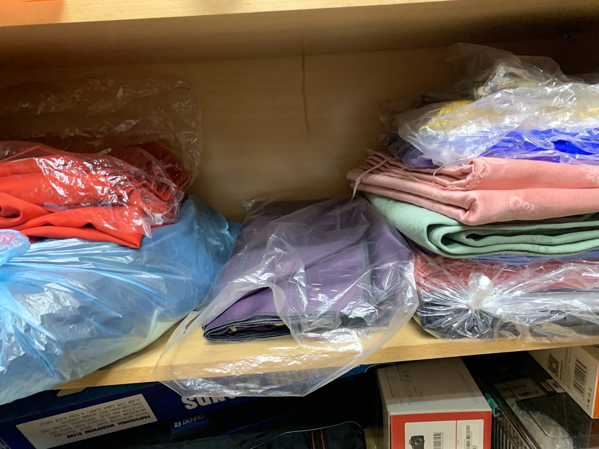 空·布條 (Blank Banner)