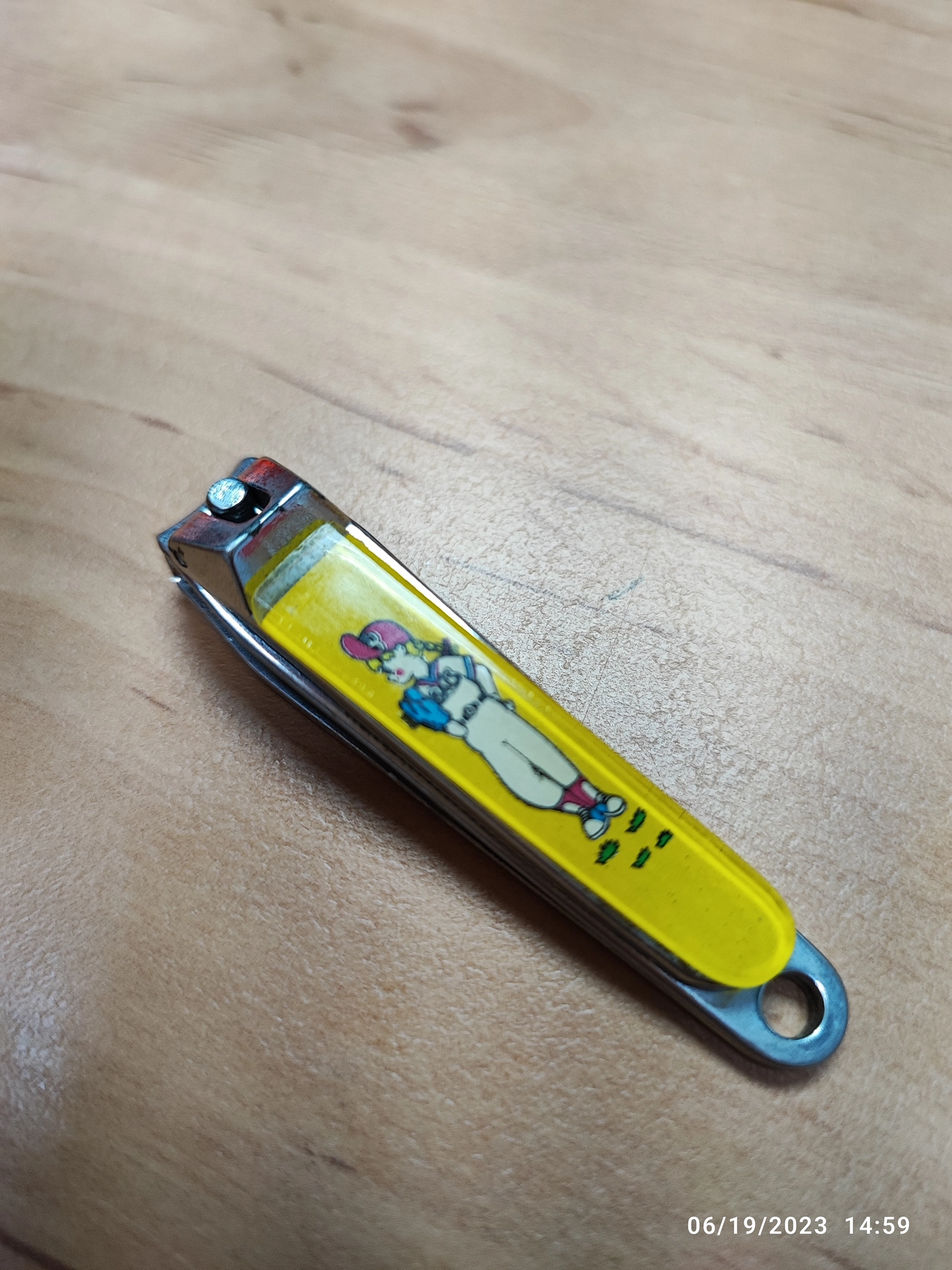 指甲刀 (Nail Clipper)