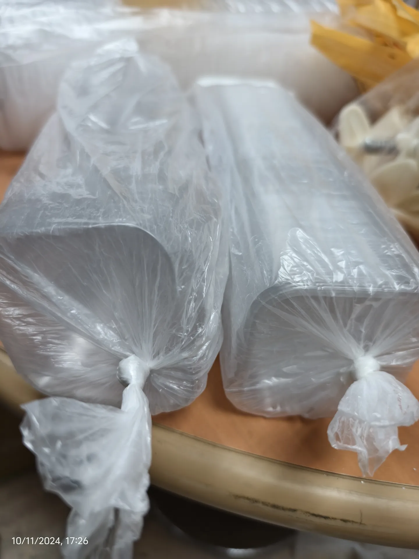 盒子和蓋子 (case and cover)