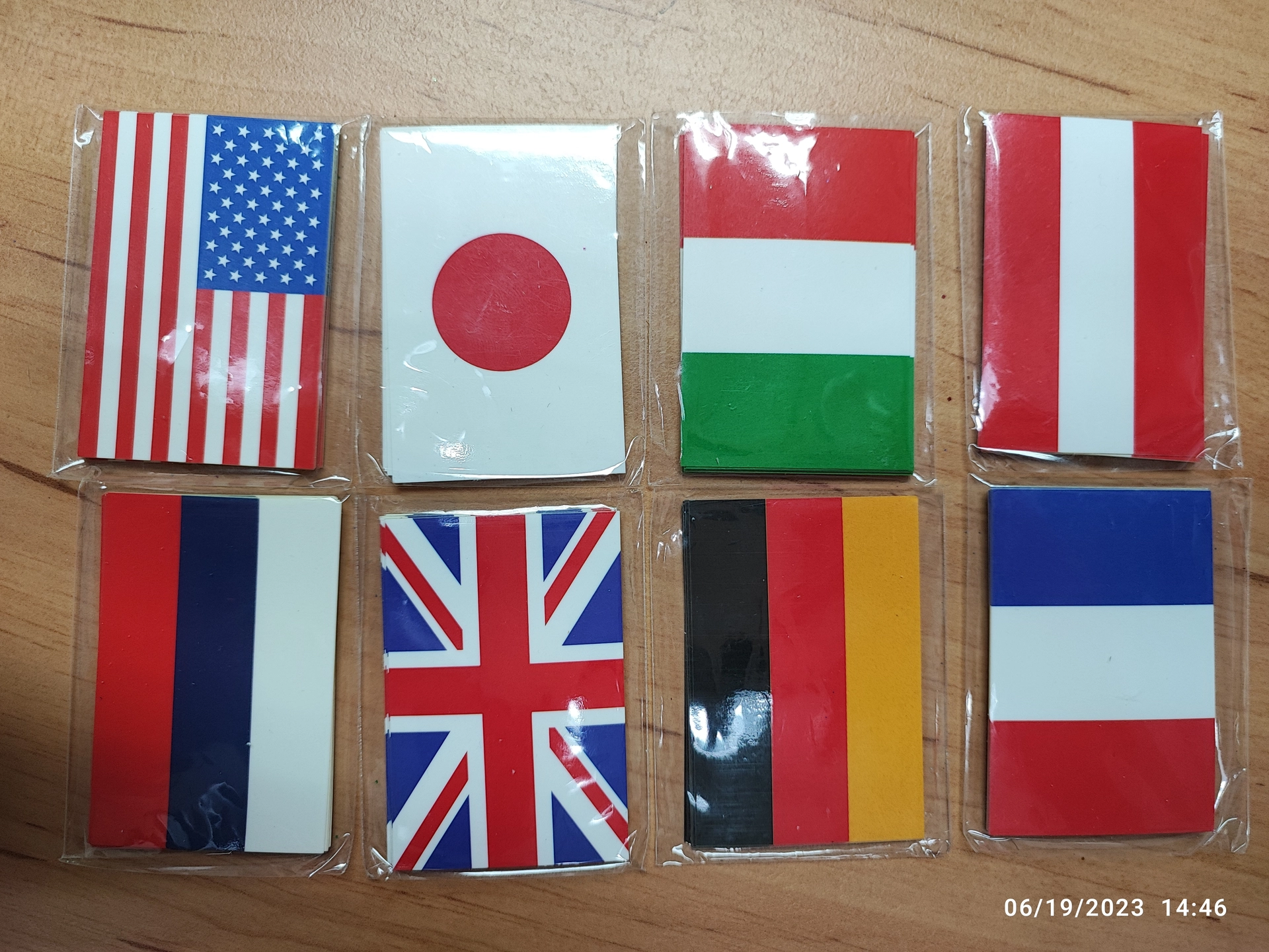 國家貼 (Flag stickers)